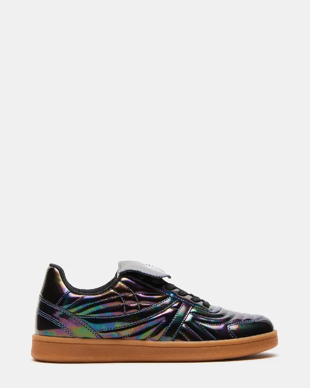 Street Style MADRID IRIDESCENT