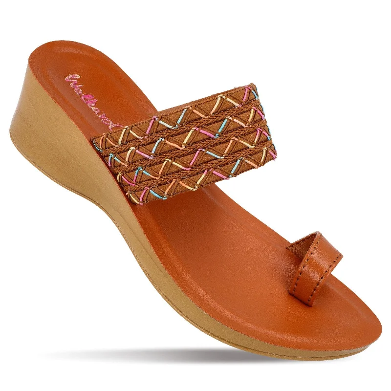 Dynamic Fashion Walkaroo Womens Slip-On Slide Sandal  - WL7459 Tan