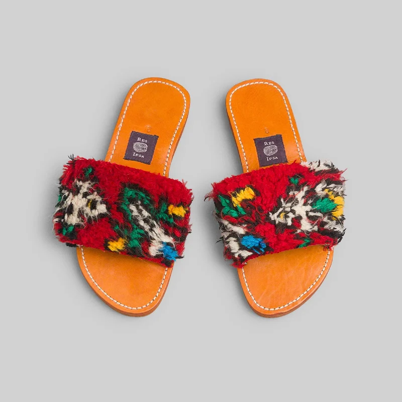 Elegant Style Rug Sandal Size 9
