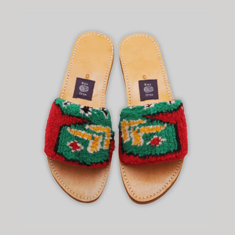 Sports Yoga Style Rug Sandal Size 10