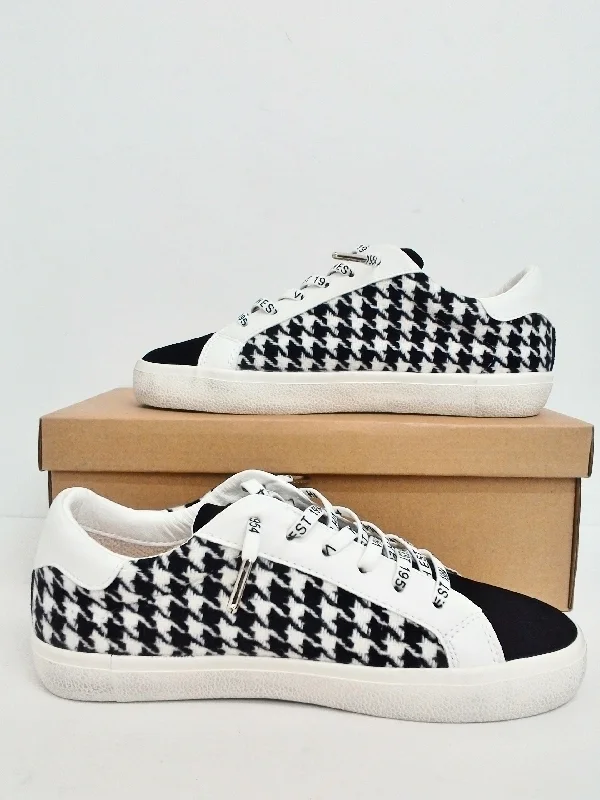Single item design Vintage Havana Women's Terra White/ Black Sneakers Size 8.5