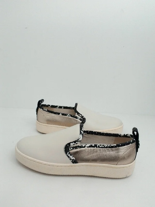Sweet Girl COACH Beige Sneaker Size 8 B