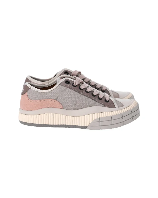 Elegant Style Chloe Clint Sneakers in Grey Nylon