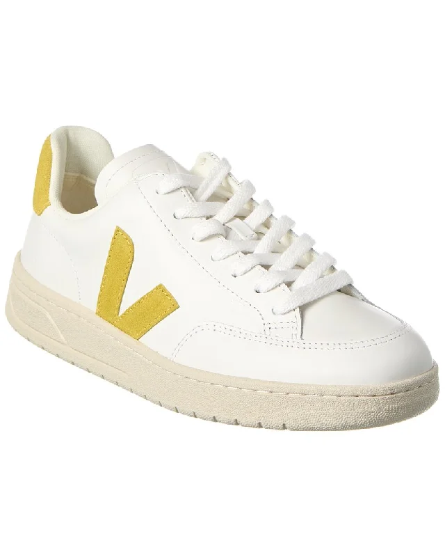 Sports Comfort Style VEJA V-12 Leather Sneaker