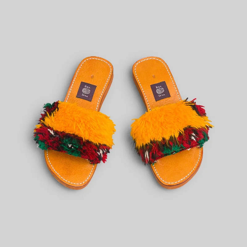 Sports And Leisure Rug Sandal Size 9