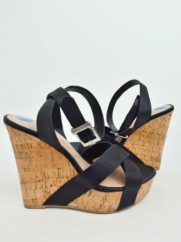 Innovative Design Charles by Charles David Women's Black Wedge Sandal Size 7