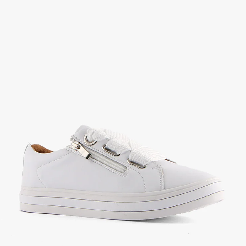 Sports Casual Style MADDY WHITE