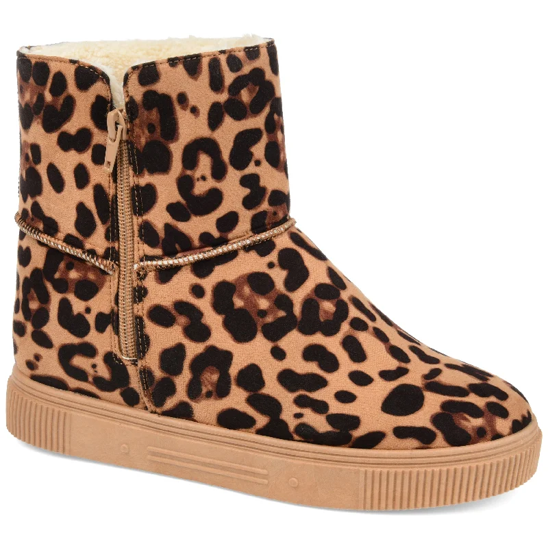 Relaxed And Casual Journee Collection Women's Tru Comfort Foam Stelly Winter Boot