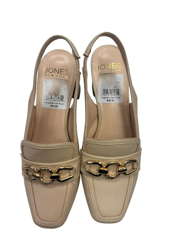 Energetic Shoes Heels Block By Jones New York In Cream, Size: 7.5