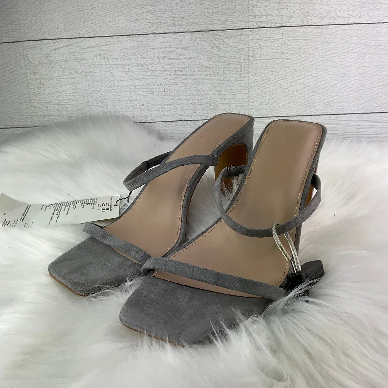 Celebrity Style Shoes Heels Block By Clothes Mentor In Grey, Size: 9.5
