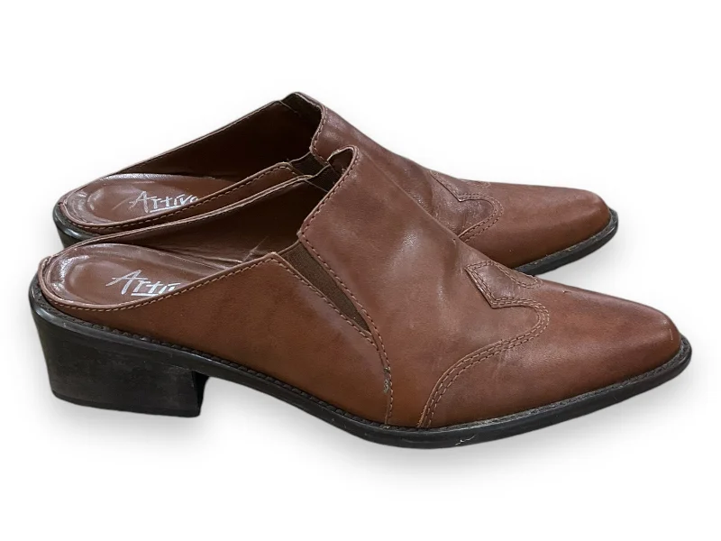 Single item design Shoes Heels Block By Artiva In Tan, Size: 8