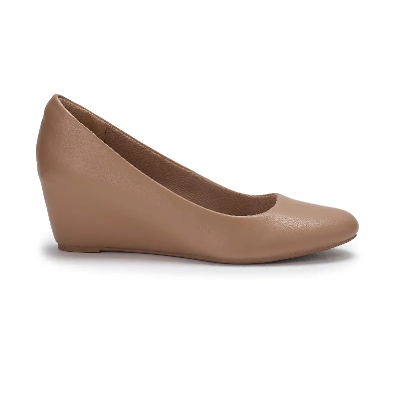 Moisture wicking BATA Flexible Women Wedge Pumps 651X872