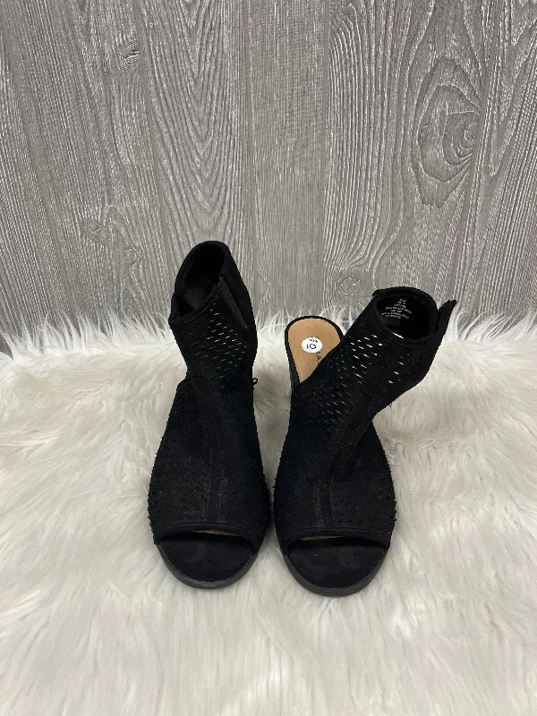 Sports suit style Shoes Heels Block By Massini In Black, Size: 10