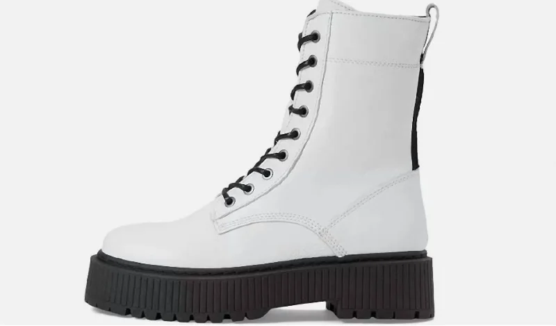 Street Show-off Style Women Sage Booties In White