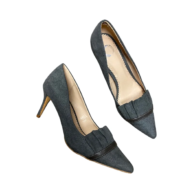 Classic Retro Shoes Heels Stiletto By Clothes Mentor In Grey, Size: 8