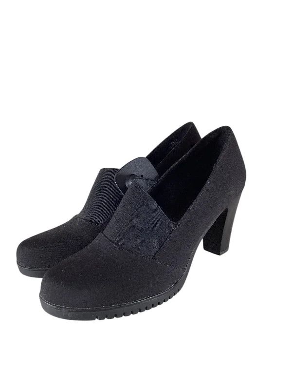 Round neck design Shoes Heels Block By Clothes Mentor In Black, Size: 9