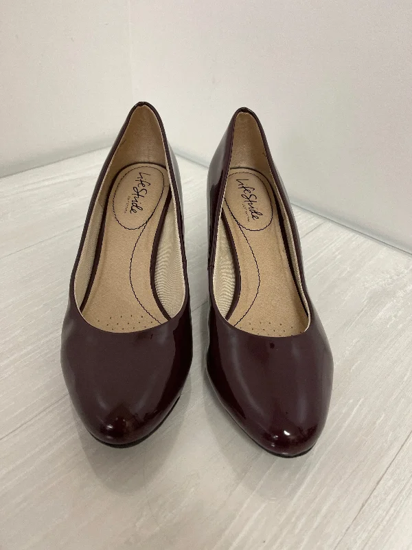 Sports fitness shoes Shoes Heels Stiletto By Life Stride In Brown, Size: 8.5