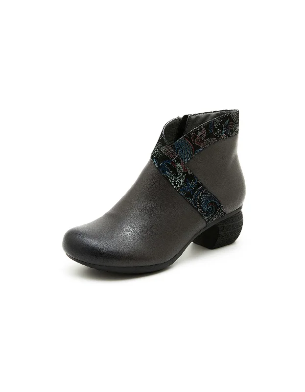 Classic Retro Oriental Style Retro Leather Chunky Boots