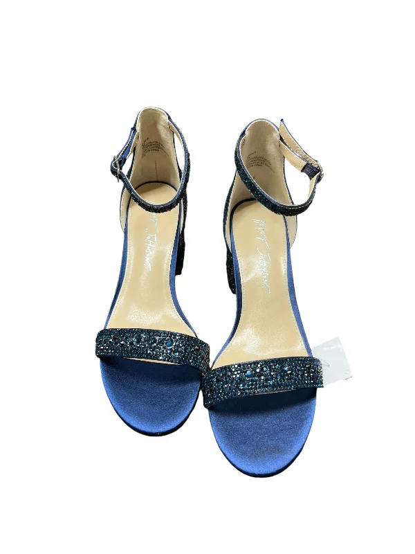 Multi-functional style Shoes Heels Block By Betsey Johnson In Blue, Size: 6.5