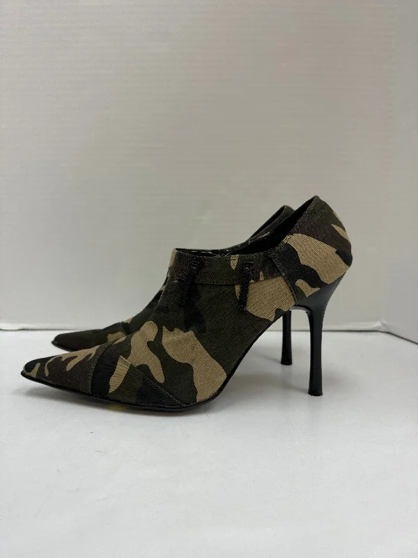 Elegant And Elegant Shoes Heels Stiletto By Clothes Mentor In Camouflage Print, Size: 9
