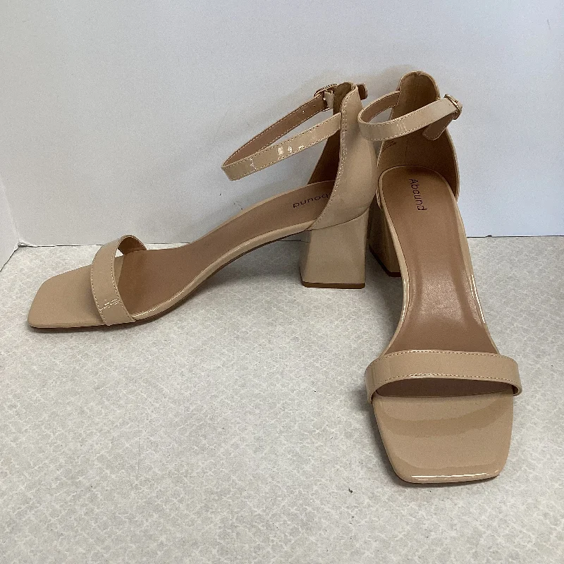 Sports Express Shoes Heels Block By Abound In Beige, Size: 12