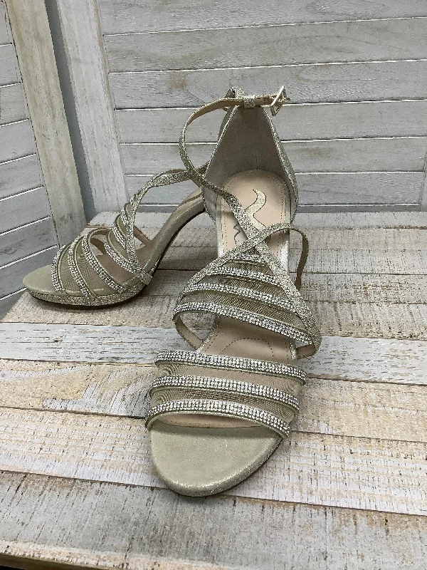 Elegant And Noble Shoes Heels Stiletto By Nina In Gold, Size: 9