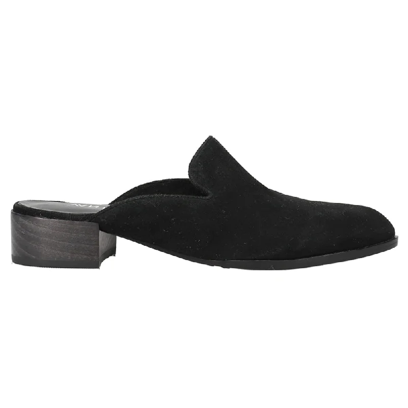 Street Style Suit Teja Mules