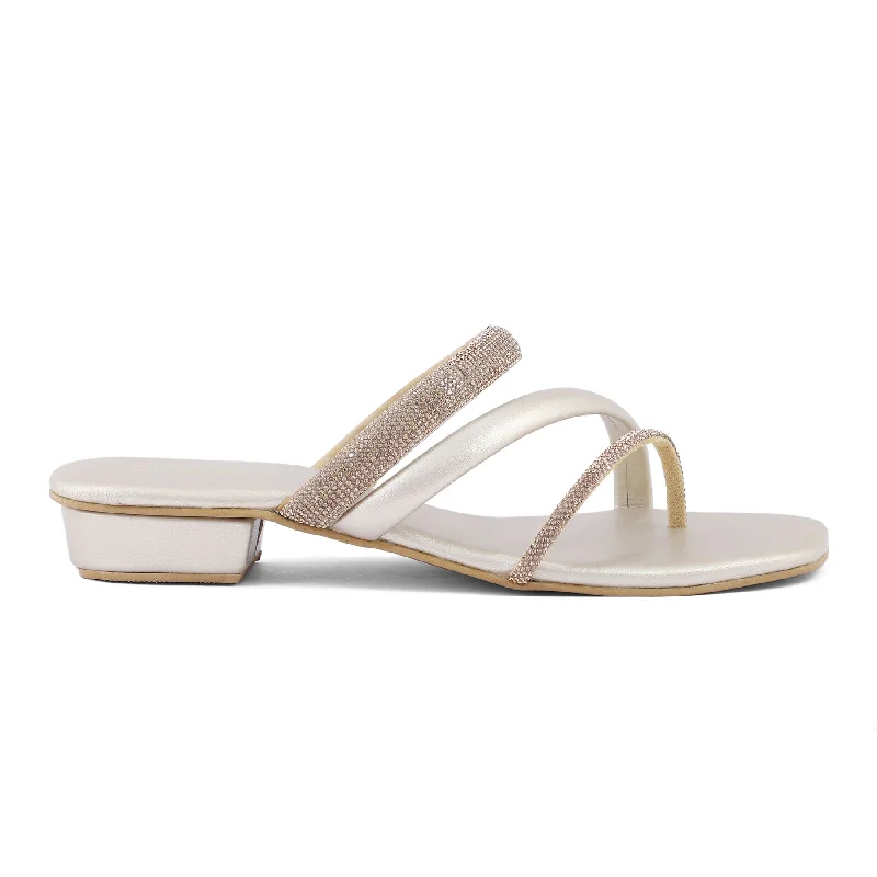 Playful Style Golden Fancy Chappal FN0677