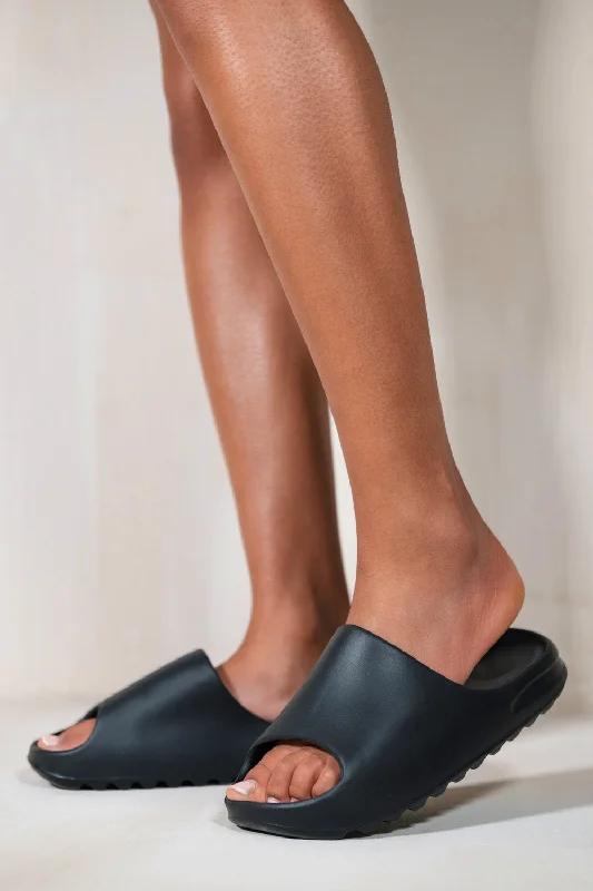 British casual KOURTNEY SLIDERS WITH RUBBER SOLE IN BLACK