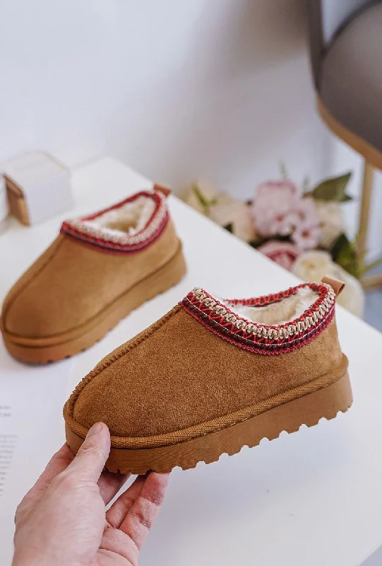 Design Perception KIDS EMBROIDERY DETAIL FAUX FUR LINING SLIPPERS IN CAMEL 19-24 SIZES