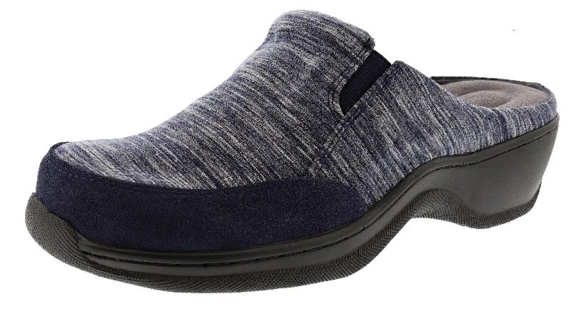 Knowledge And Elegance Softwalk Women's 2E Wide Width Slip On Clogs