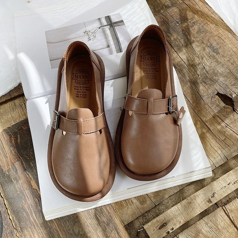 Round neck design Women Retro Buckled Leather Casual Shoes