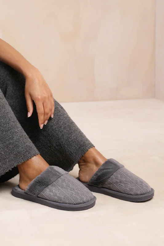 Sports Cool GREY WOVEN KNITTED TEDDY FAUX FUR SLIPPERS