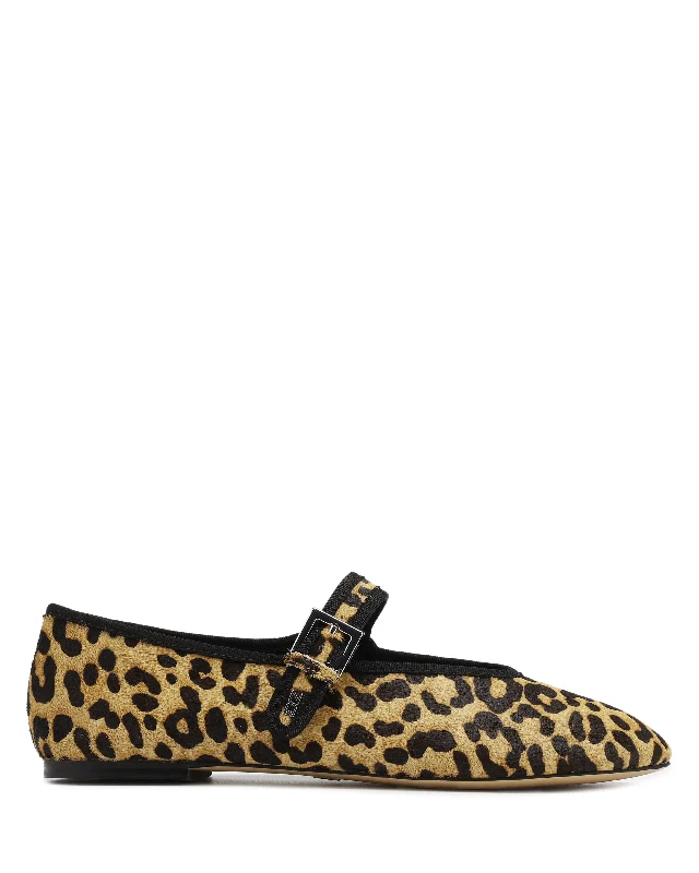 Sports litigation style Joso Leopard Pony