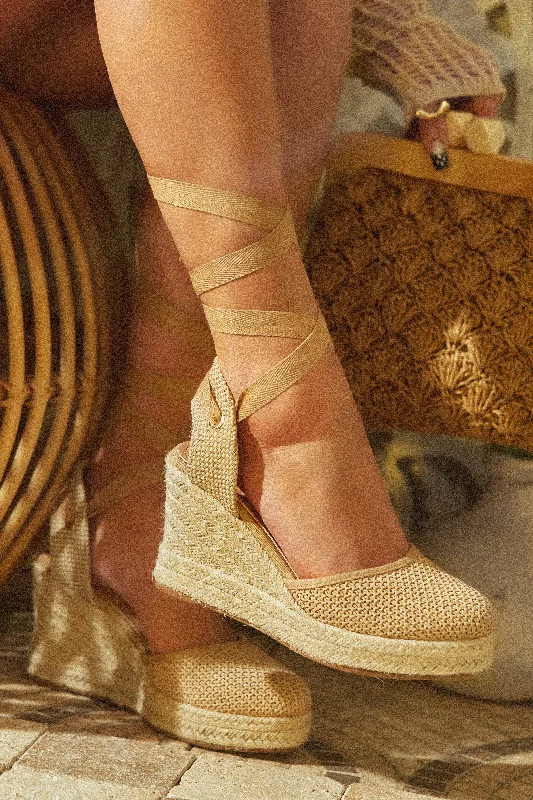 Elegant And Lazy Tropical Vacay Lace Up Platform Espadrille Wedges - Natural