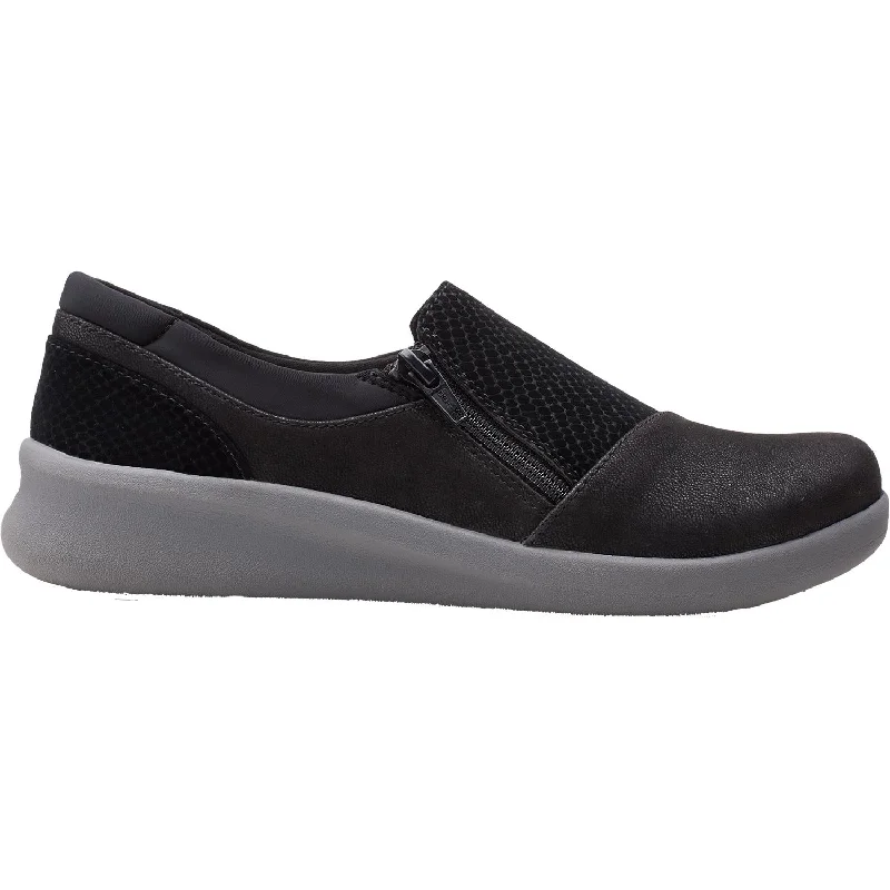 Knitted Design Women's Clarks Cloudsteppers Sillian 2.0 Day Black Fabric