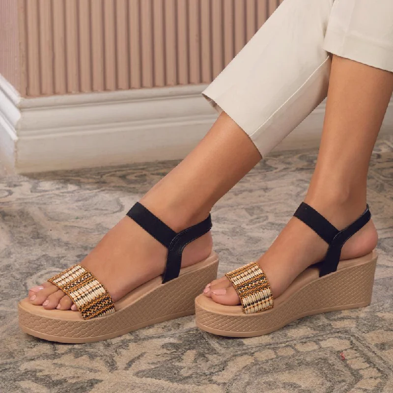 Hooded design The Medge Black Women's Dress Wedge Sandals Tresmode