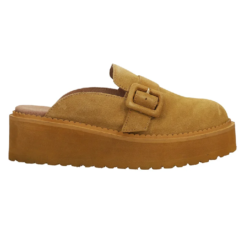 Casual And Casual Come Together Platform Clogs