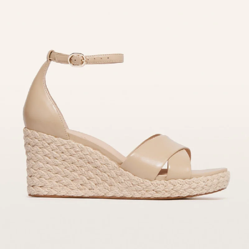 Sports And Leisure Baker Sand