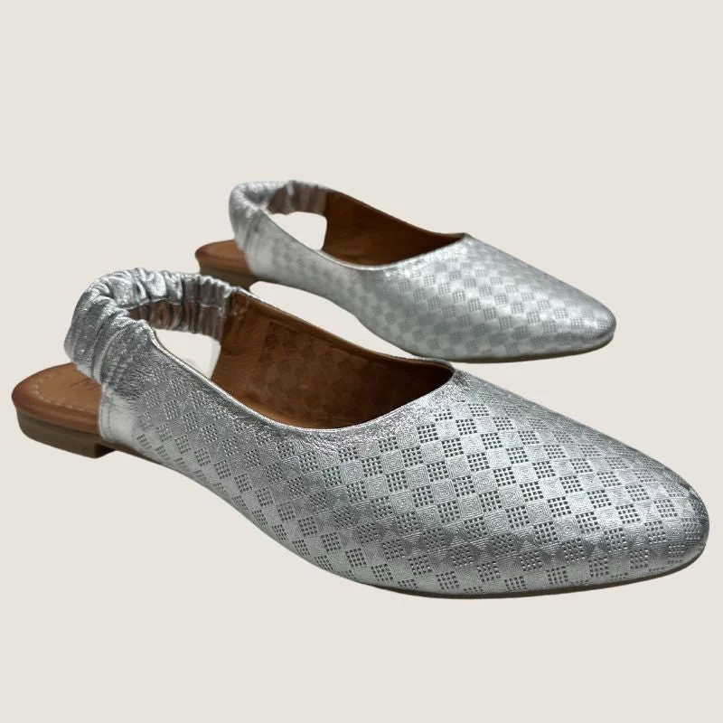 Fun and cute Mago Trista Flat