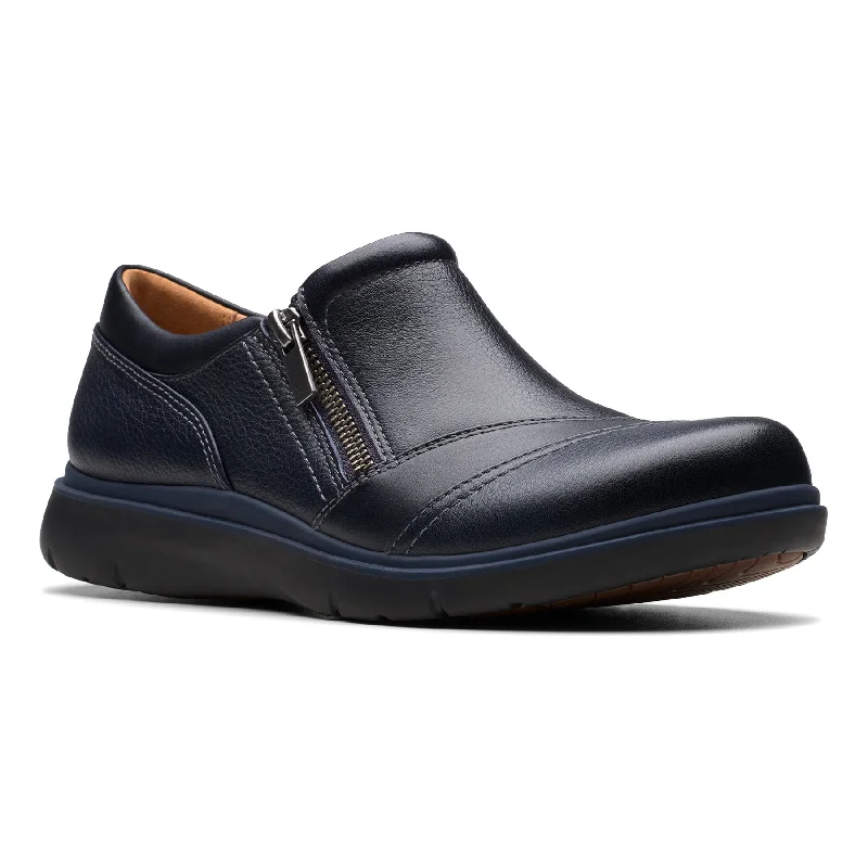 Classic style Certina Pure